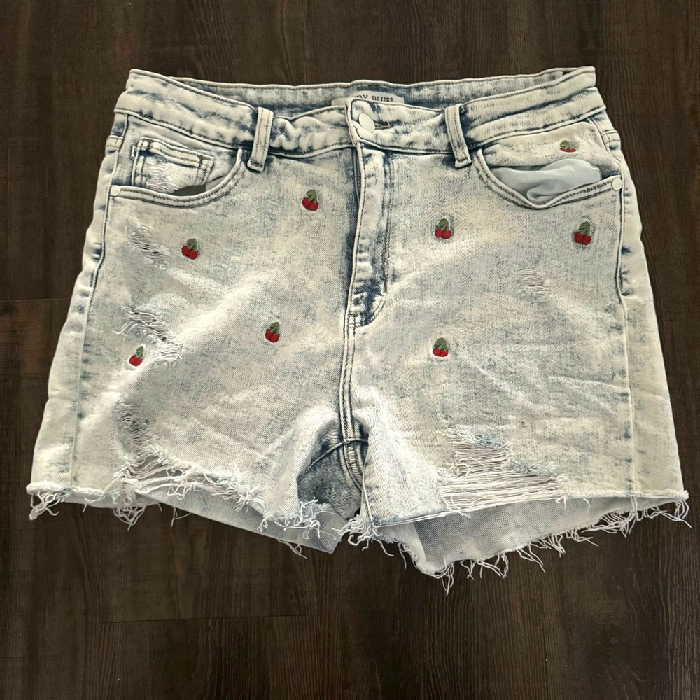 Judy Blue High Waist Cherry Embroidered shorts - XL